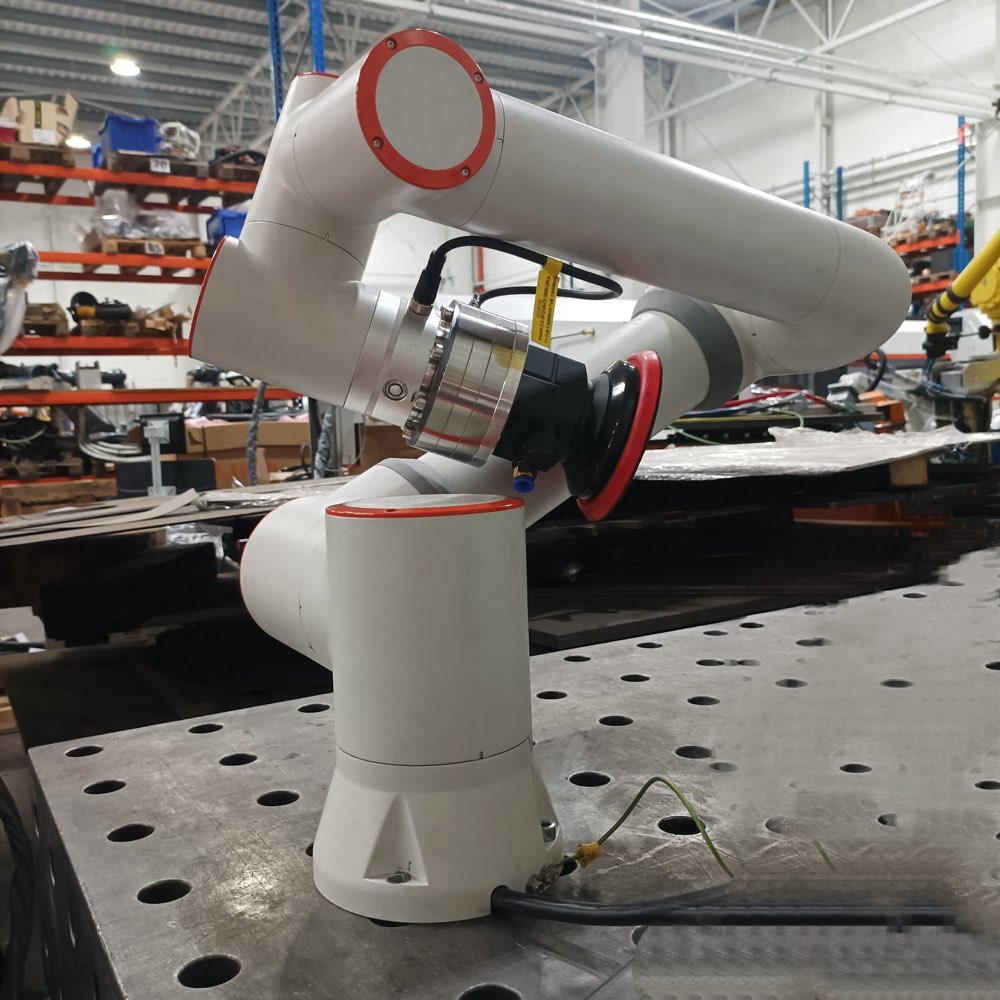 NEU Schleifcobot OKIO - M5