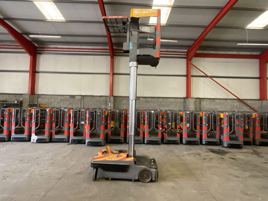Jungheinrich EKM 202 Kommissionierer